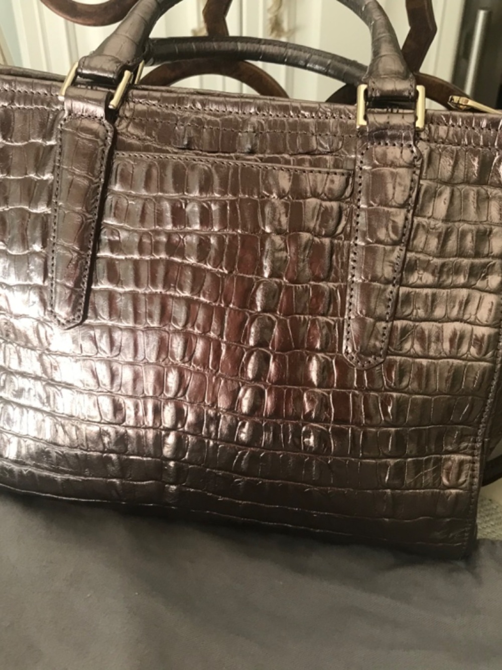 Brahmin light bronze metallic purse with dust cover - Picture 4 of 9